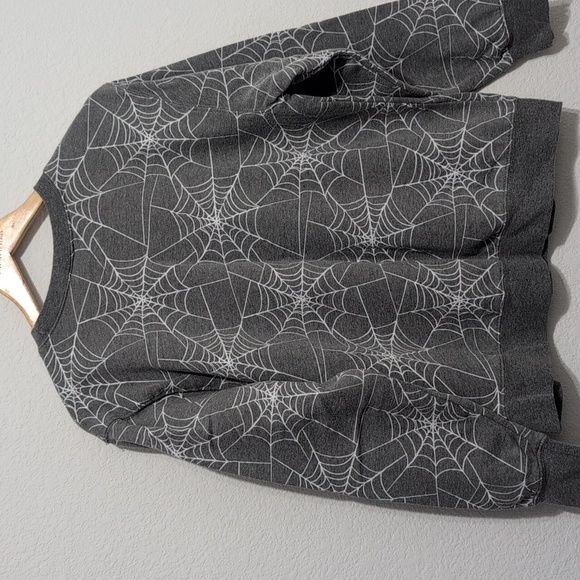 Doe Gray Crewneck Sweatshirt with Spider Web Design women's size Medium - Picture 6 of 11
